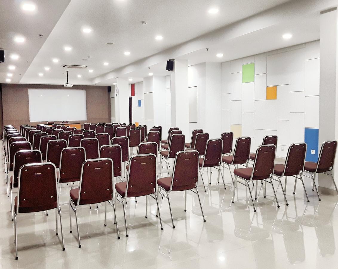 Amaris Hotel Nagoya Hill - Batam Экстерьер фото